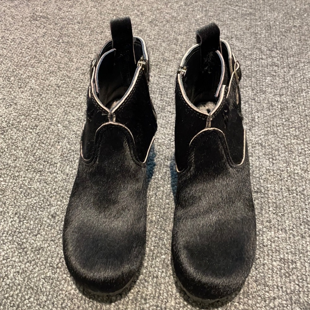 No. 6 Black pony clog boots NWOB SOLD OUT!!